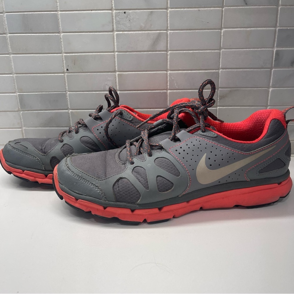 Nike Running Shoes Sneakers Trainers Pink and Grey